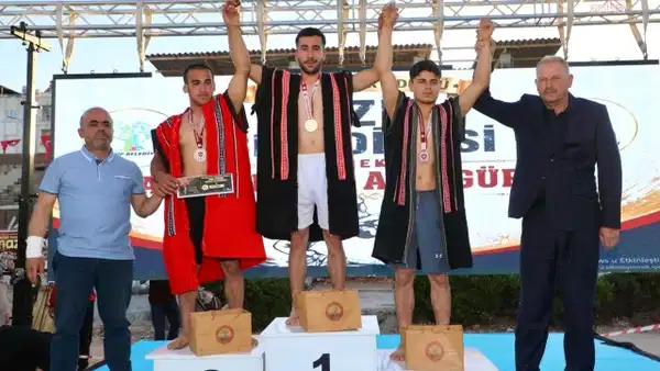Manavgatlı güreşçi Nizip’te ikinci oldu