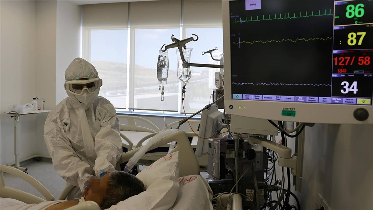 Dağınık yerleşkeler tıpta uzmanlık eğitimini çıkmaza sürüklüyor: ‘Asistan hekim maaşı kiralara yetmediği için evimi taşıyamadım’