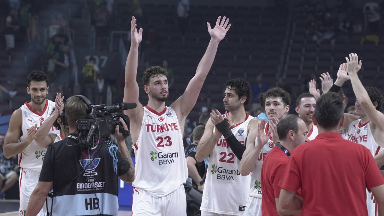 12 Dev Adam, İspanyol basınında!