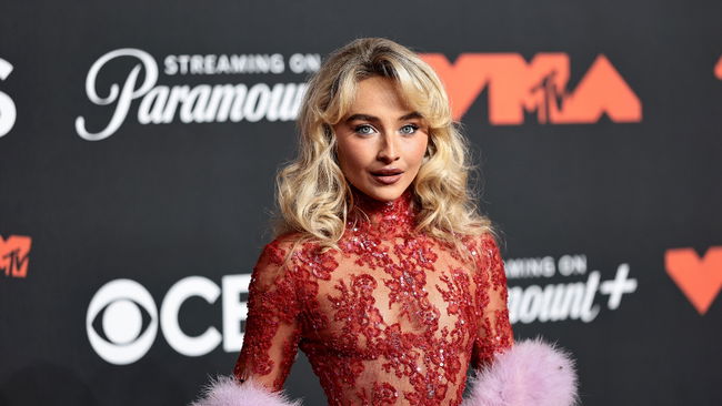 Sabrina Carpenter’a saplantılı takip şoku: Mahkemeye koştu!
