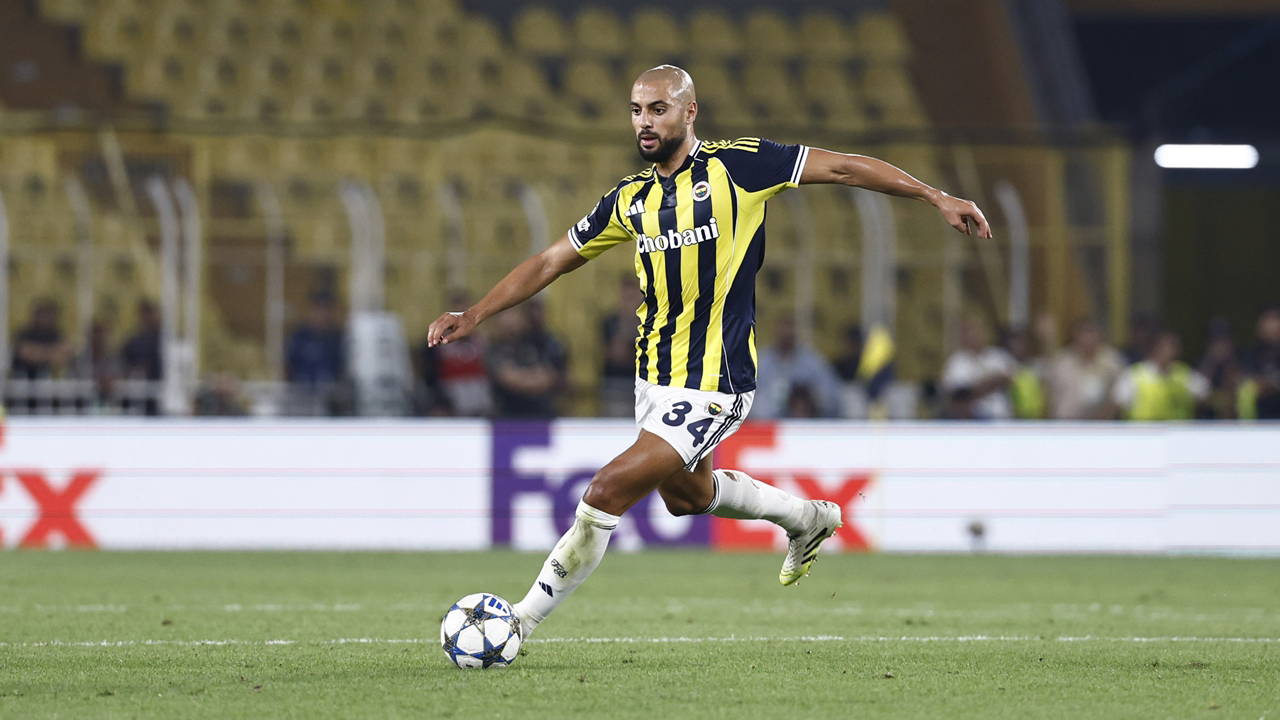 İki takım arasında görüşmeler sürüyor... Fenerbahçe'de Sofyan Amrabat, La Liga yolcusu! 
