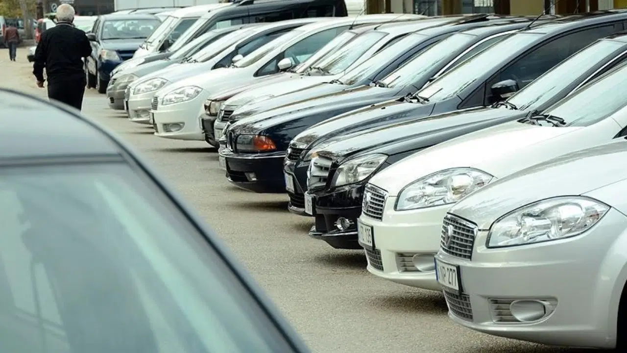 İkinci el araç ilanlarında en çok hangi marka ve modeller öne çıktı?