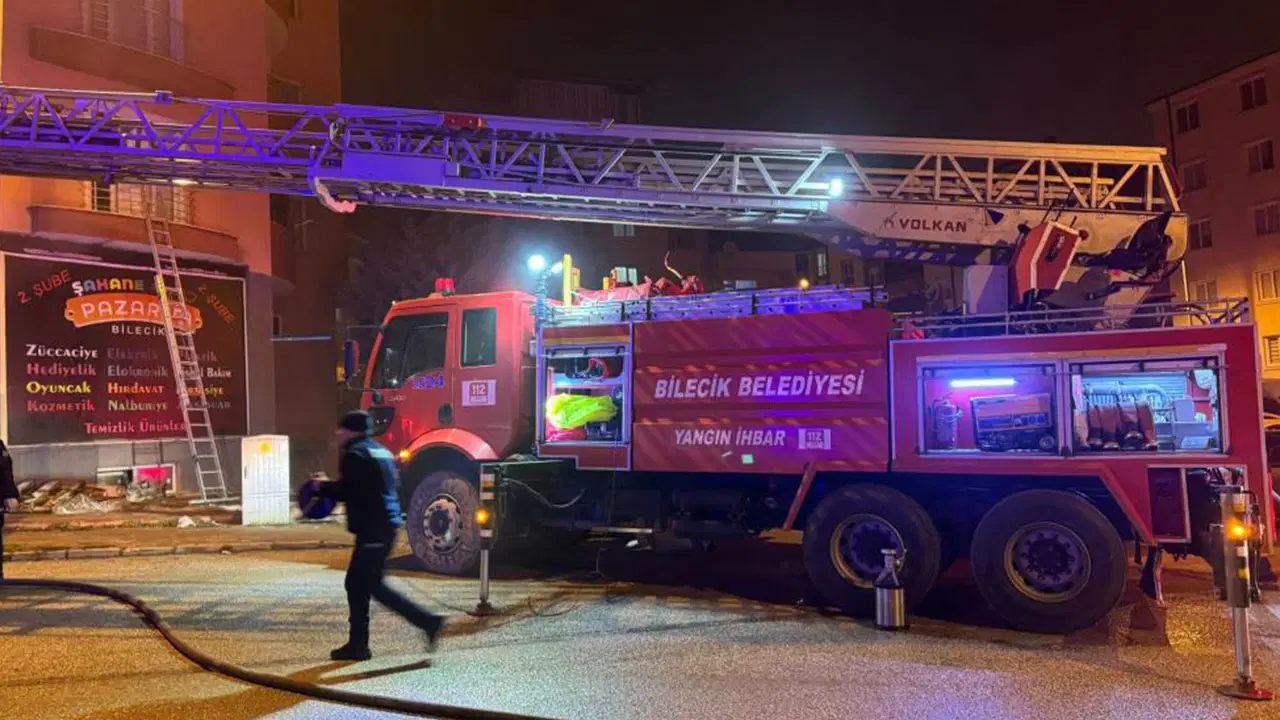 Bilecik'te çıkan yangında 5 kişi dumandan etkilendi