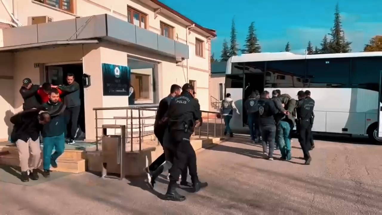 Konya merkezli 3 ilde 'medyum' operasyonu: 11 tutuklama
