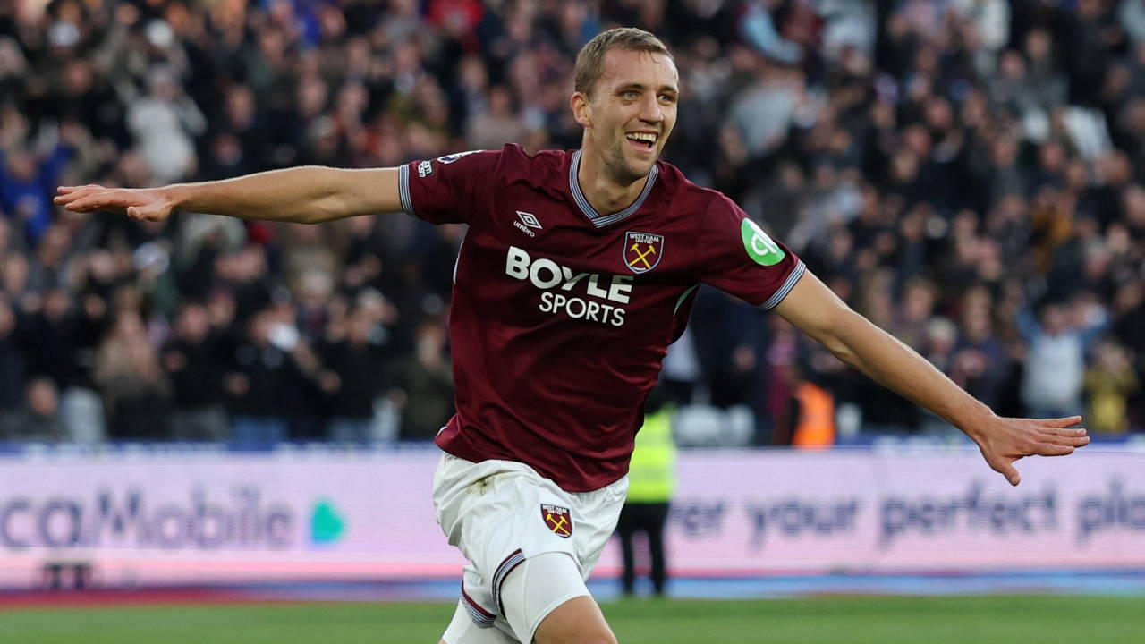 West Ham United kendi sahasında güldü!