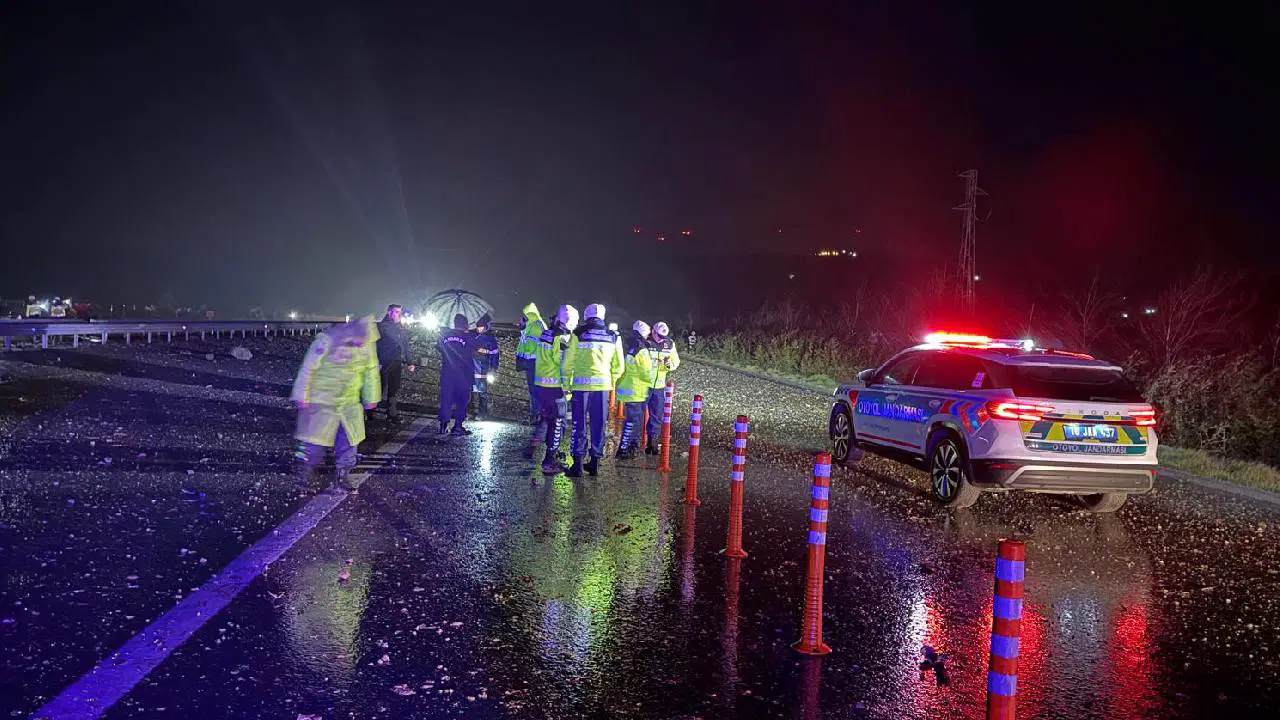 Balıkesir'de F-16 uçağı düştü: Bir pilot şehit oldu!