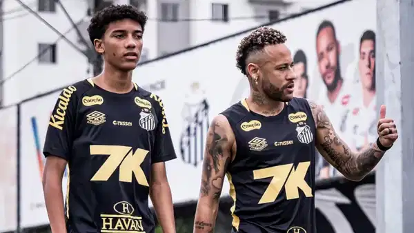 Neymar'dan Robinho'nun oğluna tokat iddiası!