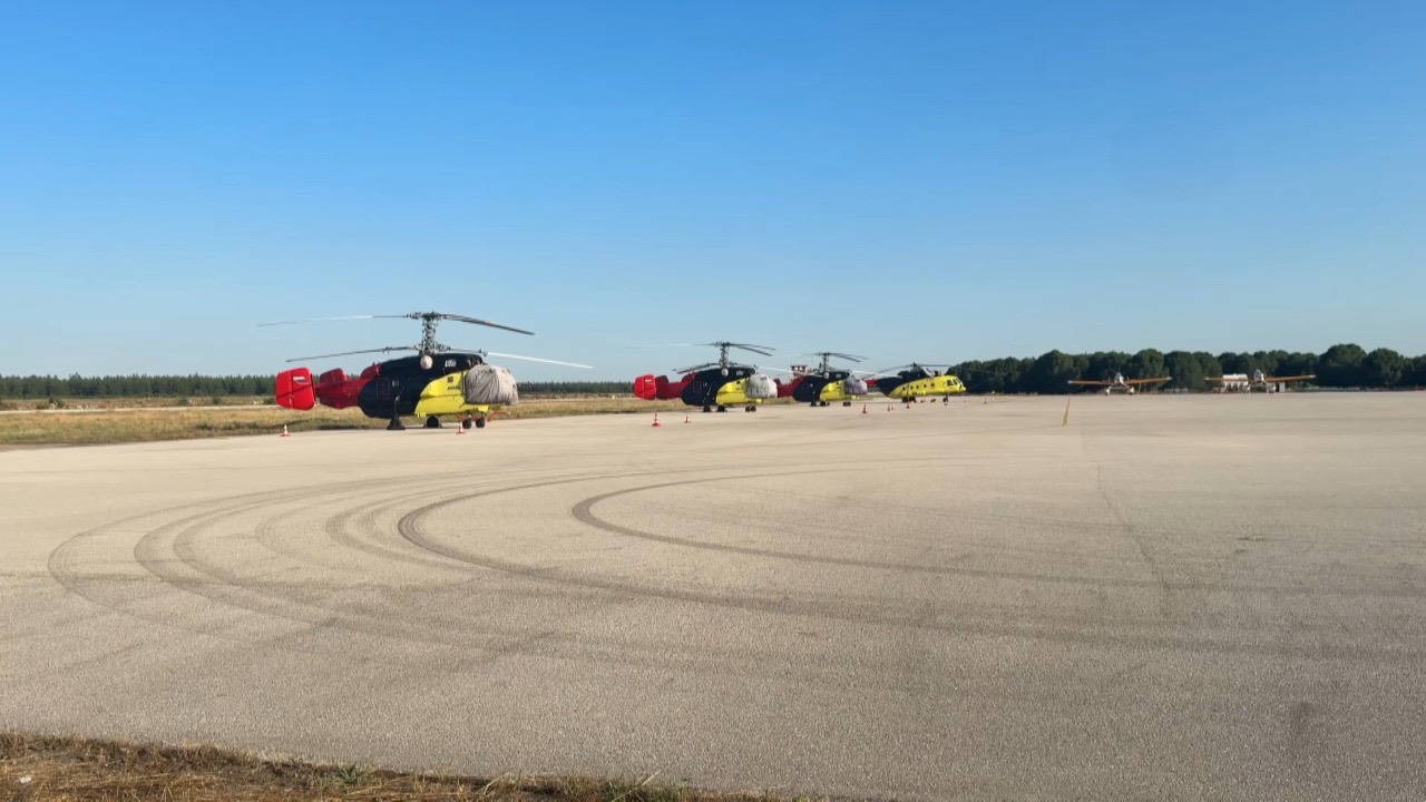 Antalya'da eğitim uçuşu yapan uçak pistten çıktı