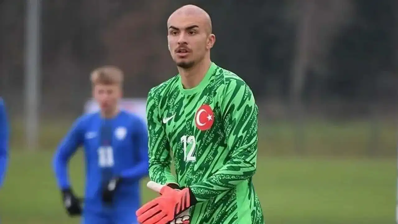 Galatasaray, 2 genç ismi kadrosuna katıyor!