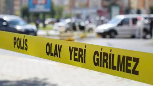 Düğün salonu önünde kanlı kavga:  Ölü ve yaralılar var