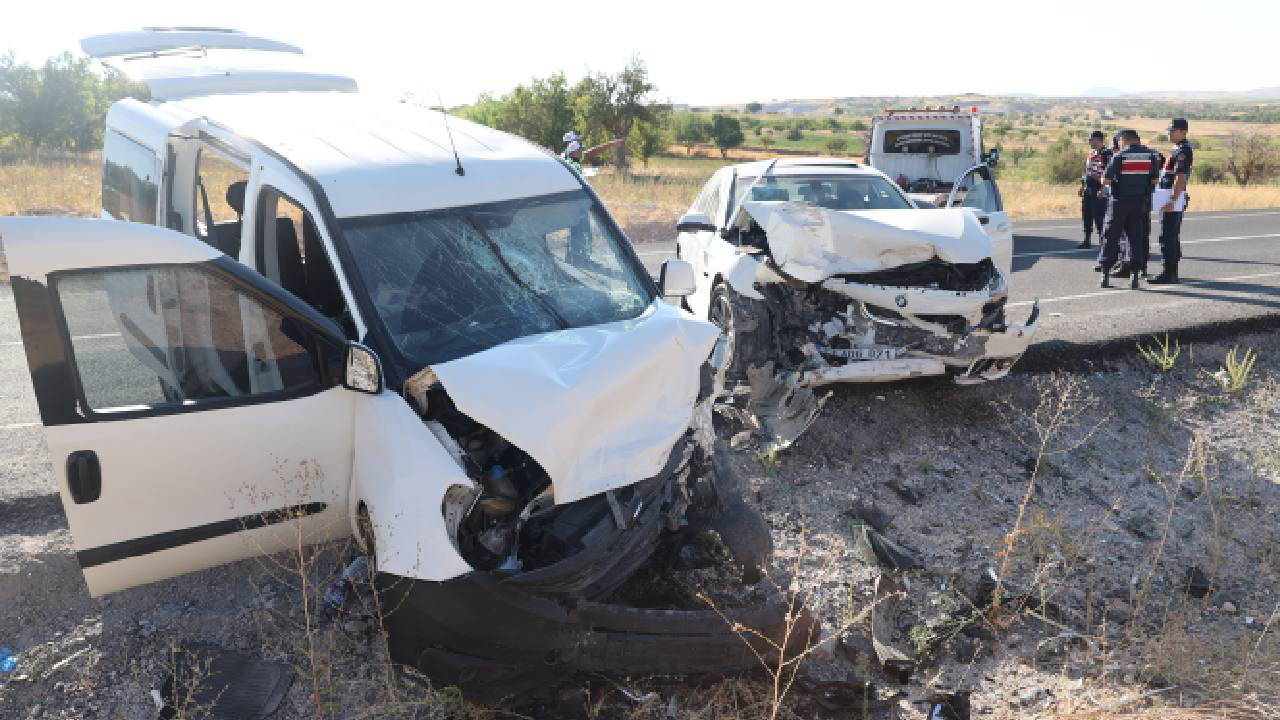 Nevşehir'de feci kaza... Çok sayıda yaralı var!