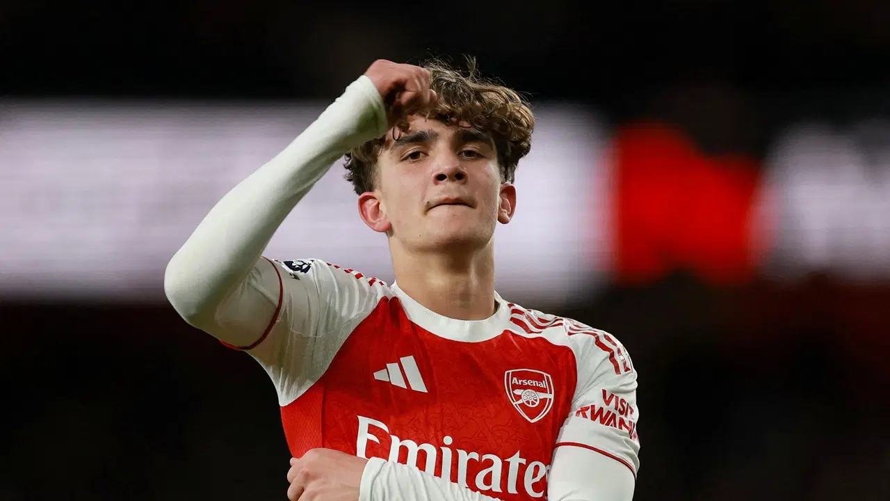 Arsenal'ın 16 yaşındaki oyuncusu Dowman, Premier Lig tarihine geçti! 