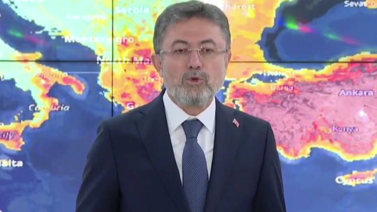 Artan orman yangınlarının ardından Yumaklı: ‘En güçlü filoya sahibiz, sorun küresel ve insan kaynaklı’ 