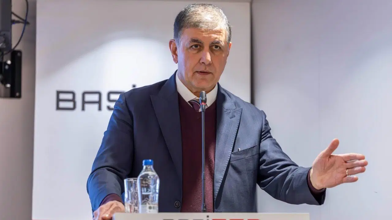 Cemil Tugay: İzmir kendi enerjisini üreten bir ken…
