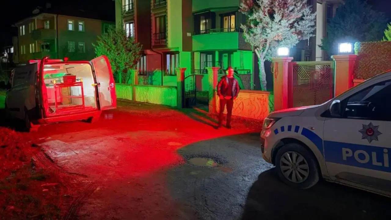 Sakarya'da 4’ncü evre kanser hastası olan kadın evinde ölü bulundu