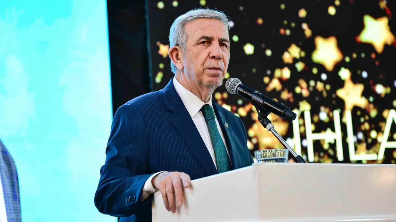 Mansur Yavaş paylaştı: 'Bir kenti bu kadar betona boğmak geleceğin çocuklarına nasıl bir yaşam bırakır?'