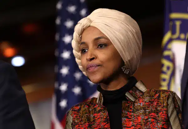 İlhan Omar hakkındaki suçlamalar neler?