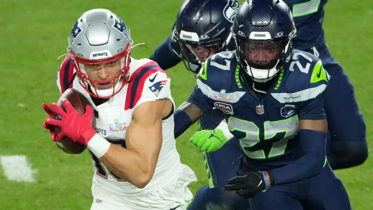 Super Bowl'da ICE protestosu! Maça 'hapishane tulumu' ile geldi!