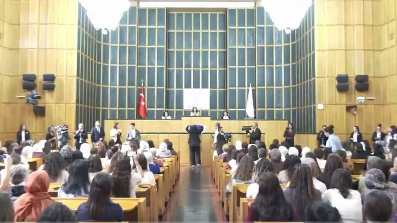 TBMM'de 'Öcalan' sloganına suç duyurusu