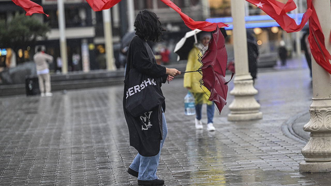 AKOM'dan sağanak uyarısı: İstanbul'da yarın planı olanlar dikkat!