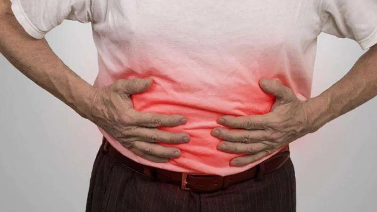 Mide ağrısı deyip geçmeyin: Kalp krizi sinyali olabilir