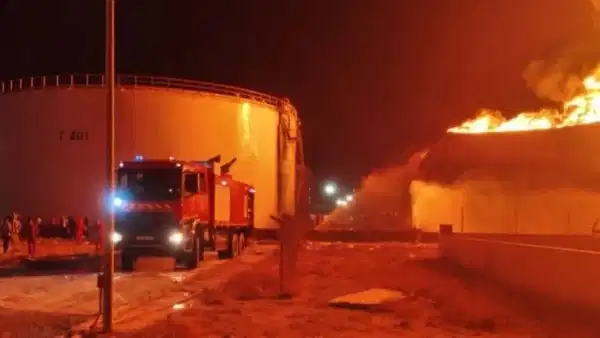 Libya’da peş peşe saldırılar: Rafineri vuruldu, Hafter’in istihbarat başkanı öldürüldü
