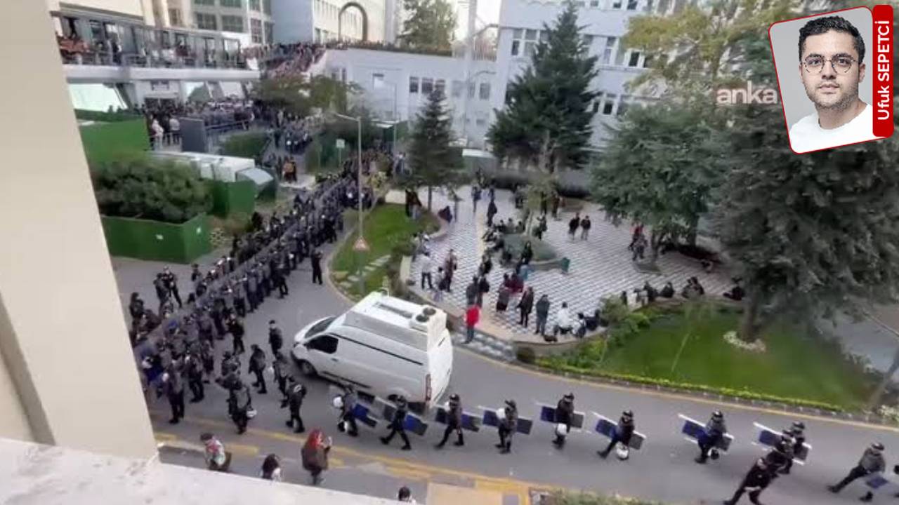 Boğaziçi Üniversitesi’nde öğrenciler üst üste yapılan yemekhane zamlarına isyan etti: Ablukadan sonra soruşturma tehdidi