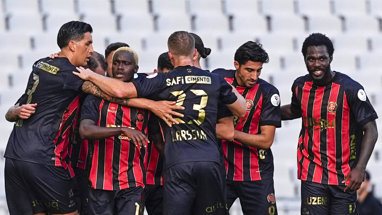 Fatih Karagümrük, Konyaspor'u 2 golle devirdi! 