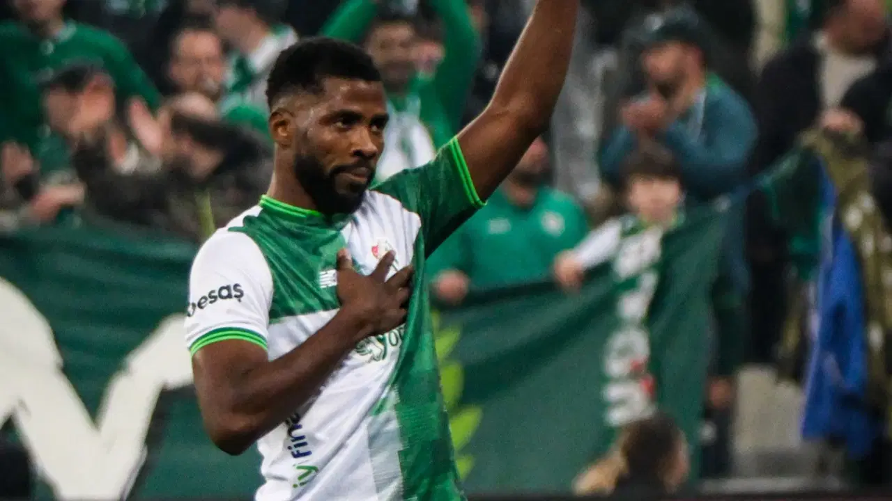 Kelechi Iheanacho durdurulamıyor: Bursaspor evinde galip!
