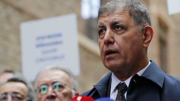 Cemil Tugay'dan, AKP'nin İzmir milletvekillerine sert eleştiri: 'Ne yapıyorsunuz siz Allah aşkına?'