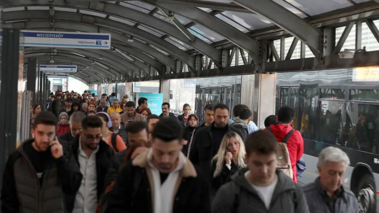 İstanbul'da toplu ulaşıma yüzde 10 zam yapıldı