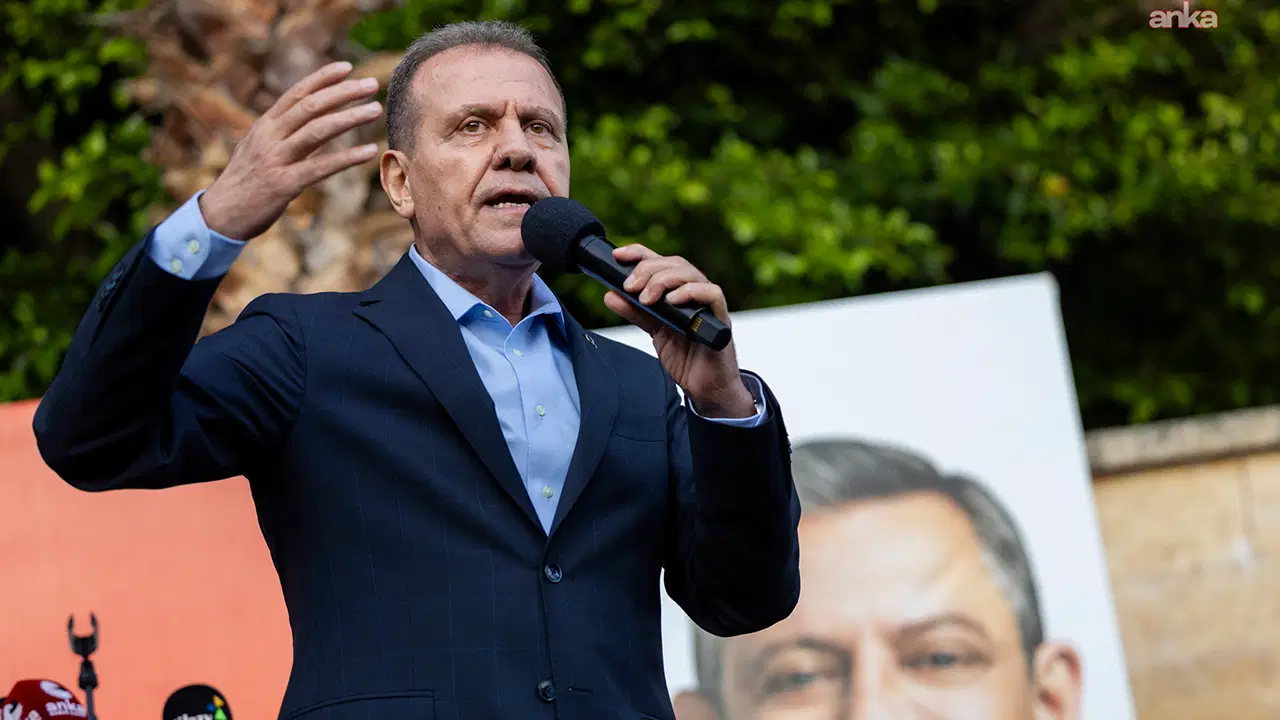 Vahap Seçer'den, Özgür Özel'e açık destek