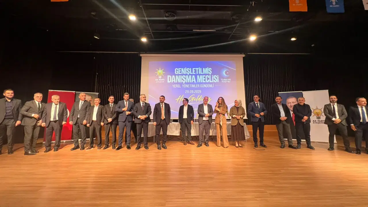 Ataşehir'de transfer mesaisi: 6 CHP'li üye AKP'ye geçti, biri İBB'de de görevli!