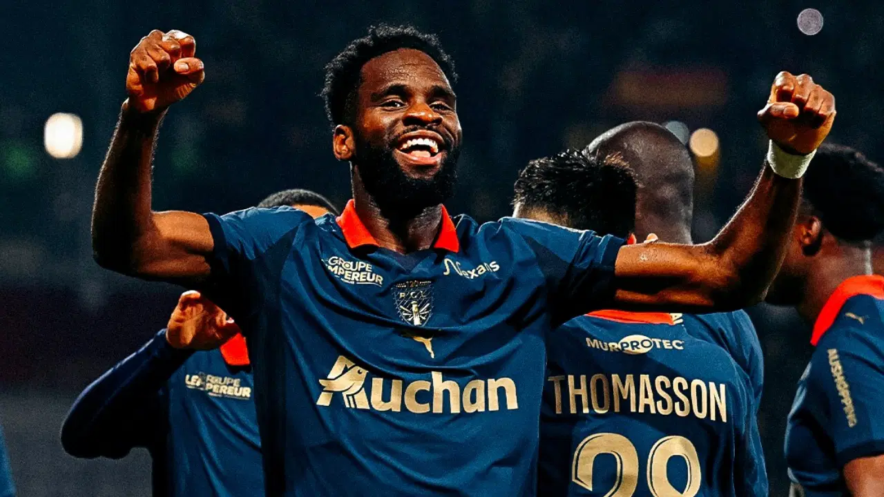 Lens liderliği PSG'ye bırakmadı!