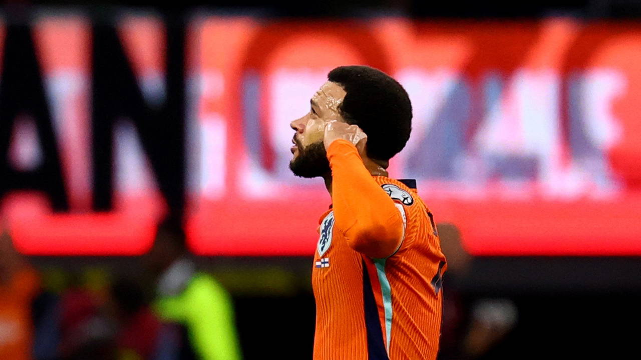 Memphis Depay tarihe geçti, Hollanda rahat kazandı!