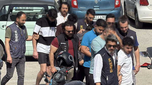 Çocuk istismarı görüntülerini satın aldığı belirlenen 6 şüpheliye gözaltı