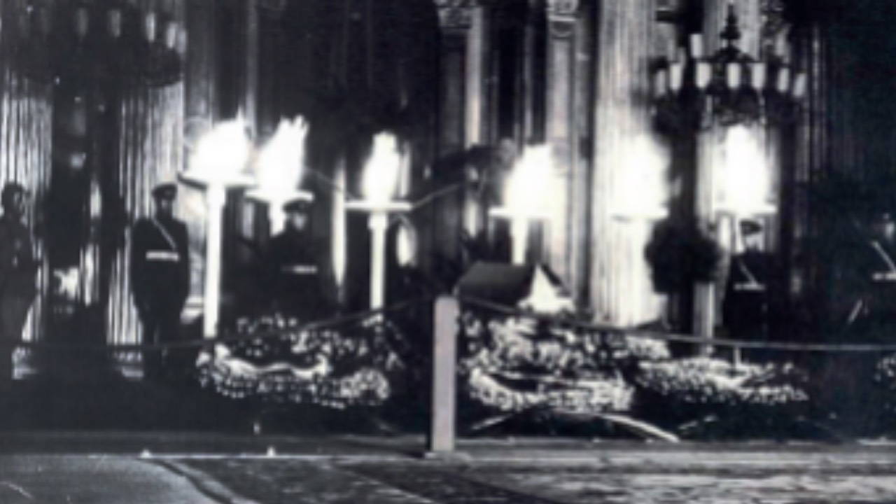 Türk milleti Ata’sına saygısını son bir kez göstermek için hazırdı