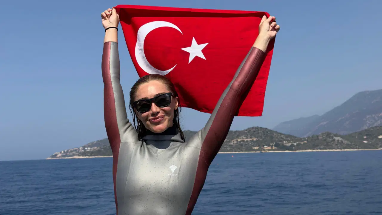 Şahika Ercümen'den Antalya'da 4 altın madalya!