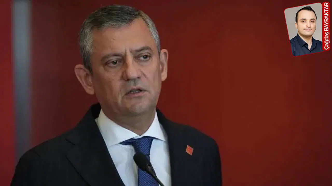 CHP lideri Özel, ABD ve İsrail’in İran’a ortak saldırılarına dikkat çekerek iktidara tepki gösterdi: 'Eli kanlıyla yürünmez'