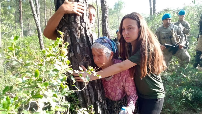 'Esra Işık kendi evinde tutuklanmıştır'