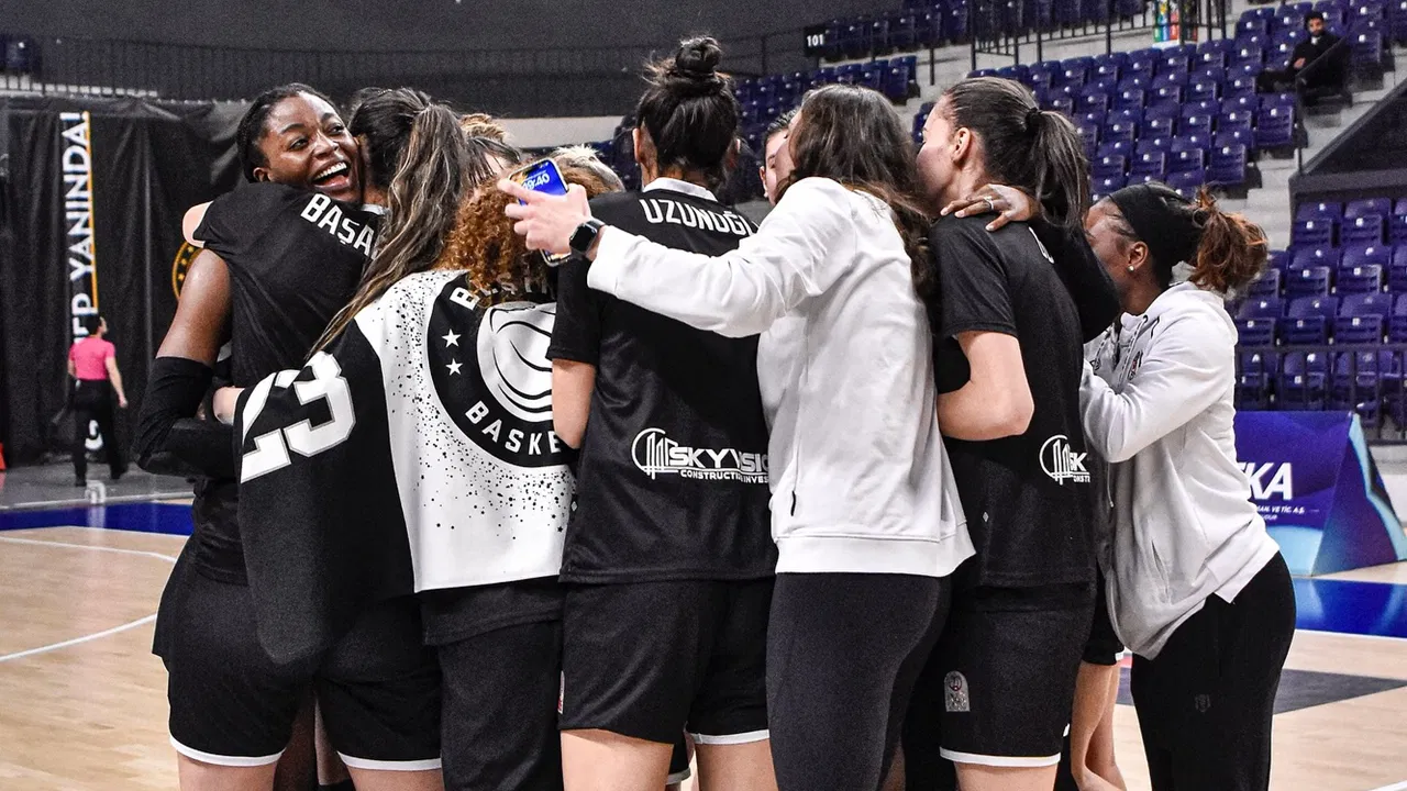 Beşiktaş BOA'da 10 oyuncu ile yol ayrımı!