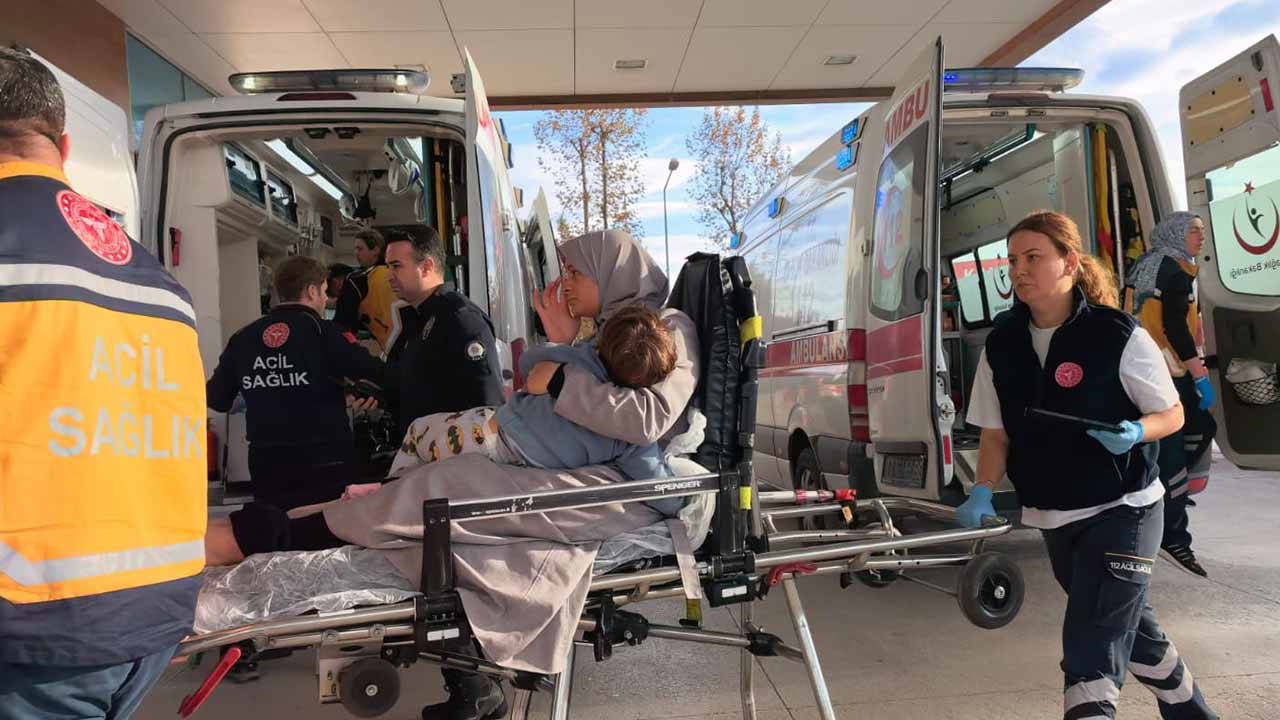 Balkonda oynarken düşen 2 yaşındaki Veysel ağır yaralandı