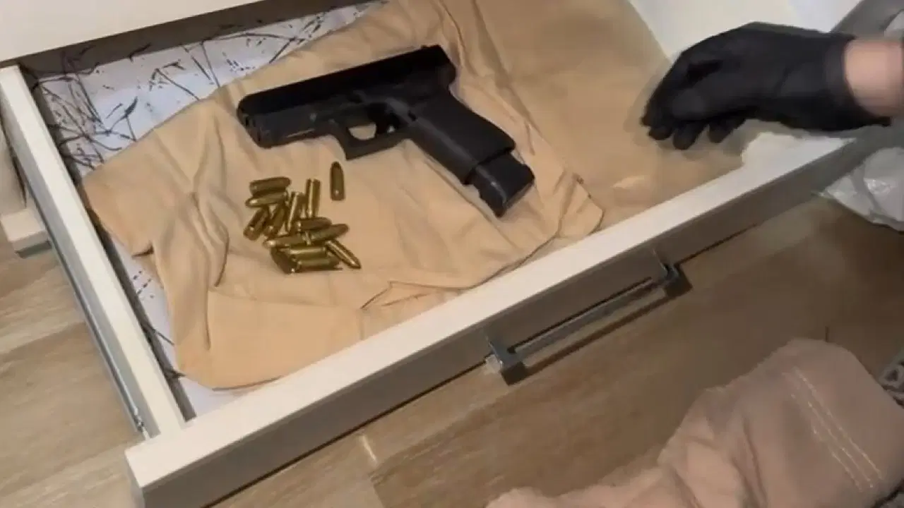 Yer: Maltepe... Evinde uzun namlulu silah bulunan şüpheli yakalandı