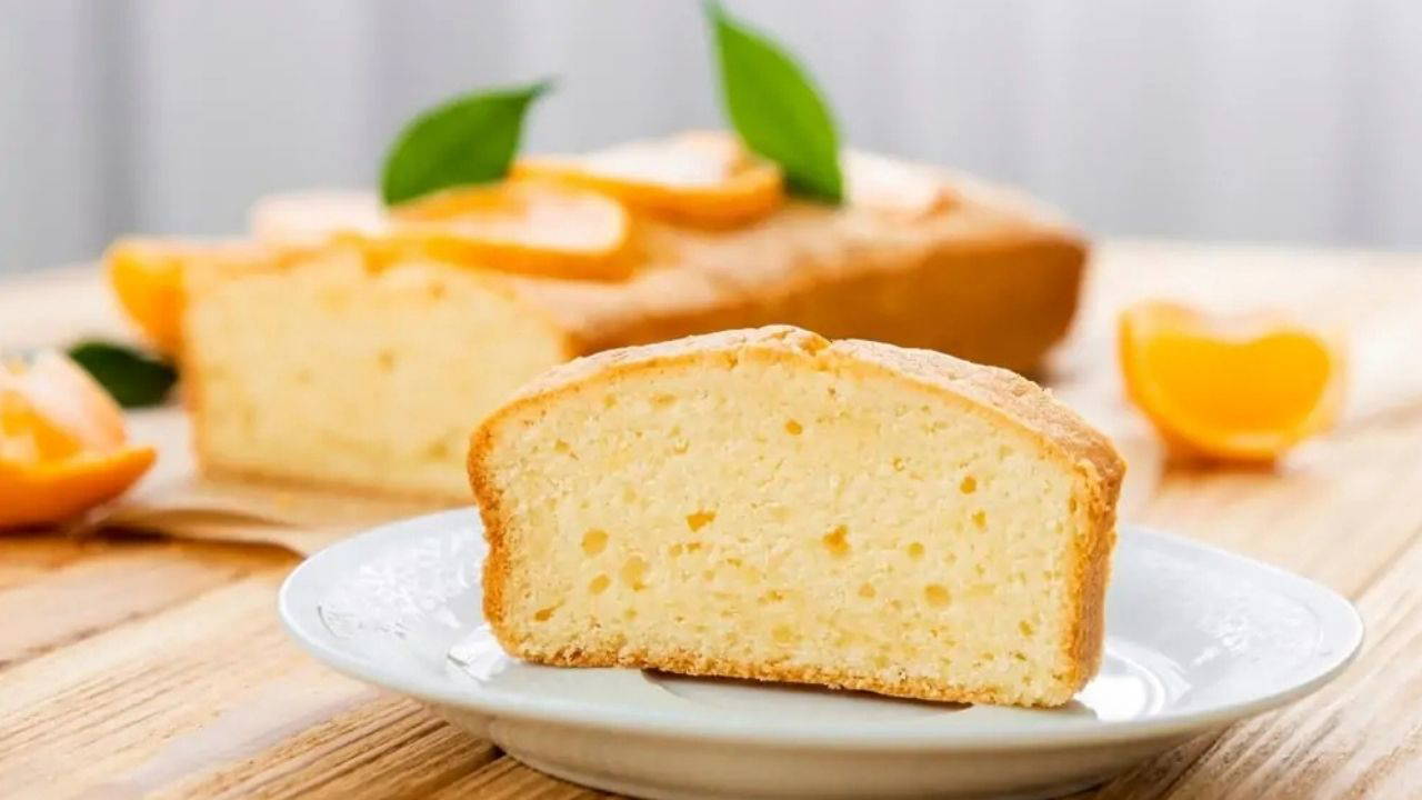 Kış sofralarının çok lezzetli keki: Portakallı kek tarifi
