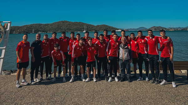 Adanasporlu futbolcuların hesabı ödenmedi: Lokantada rehin kaldılar!