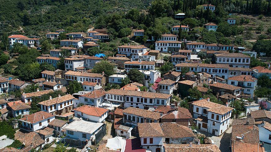 Sonbaharın büyüsünü keşfedin: Renk cümbüşüyle dolu en keyifli 6 sonbahar rotası