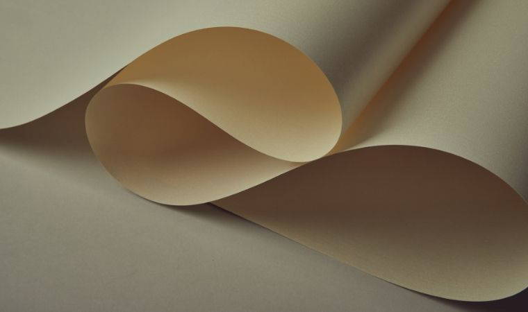 Çiçek poleninden kağıt üretmenin bir yolu bulundu