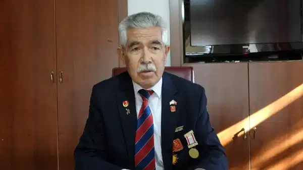 Cami çıkışı otomobil çarptı: Hayatını kaybetti