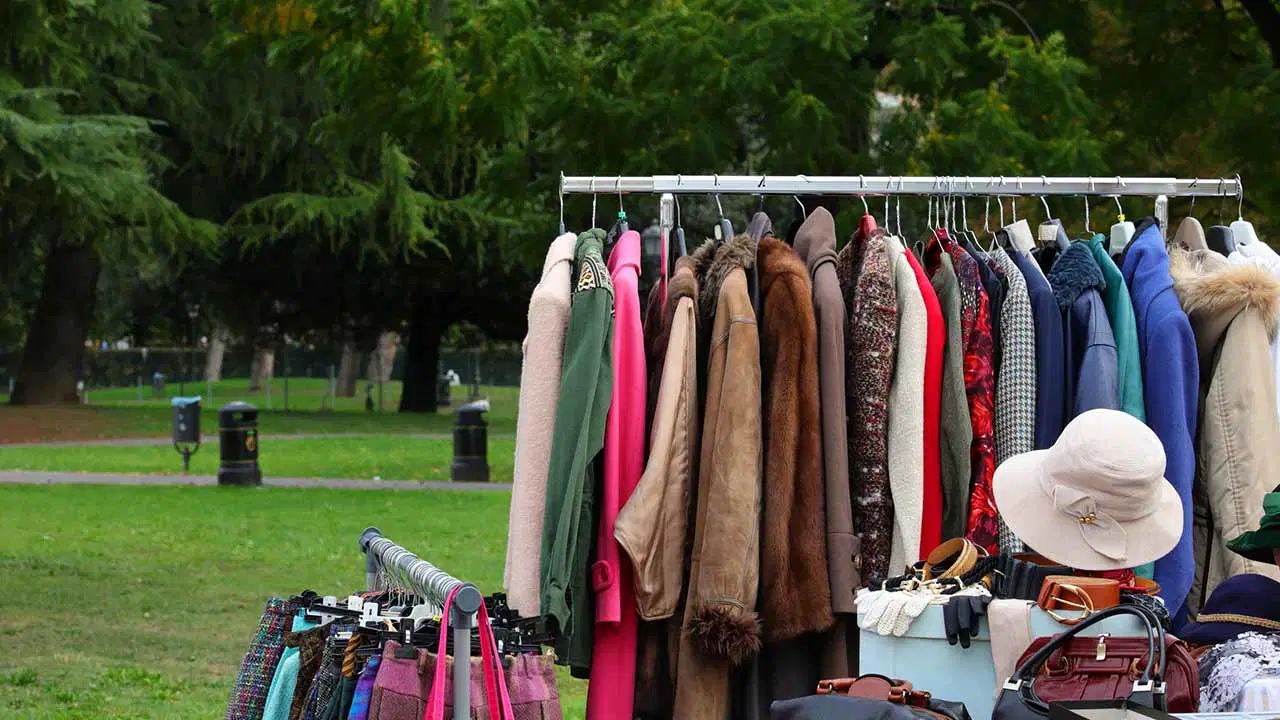 Modada 'ikinci el' devrimi: Z kuşağı neden eskiyi yeniye tercih ediyor?