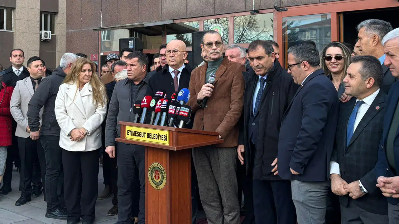 Yandaşların CHP’li belediye başkanlarına yönelik karalama çabaları sürüyor: Başkan Erdal Beşikçioğlu sessizliğini bozdu